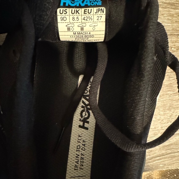 HOKA ONE ONE Mach 4 'Black Dark Shadow' 1113528-BDSD
Men’s 9D - Picture 10 of 13